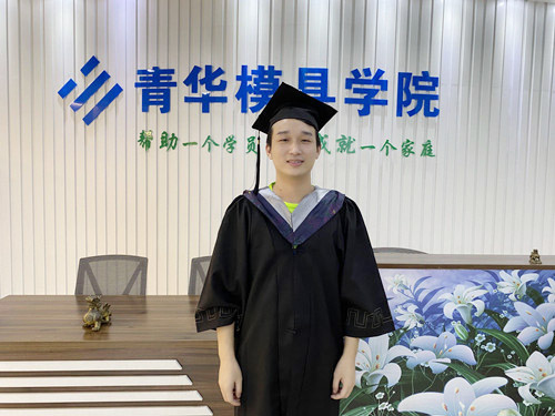 謝建良