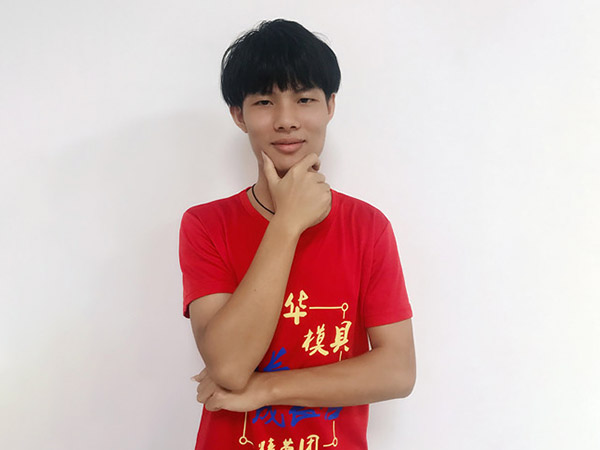 張超焱